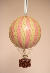 Royal Aereo, Pink