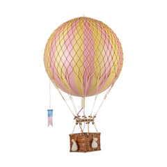 Royal Aereo, Pink