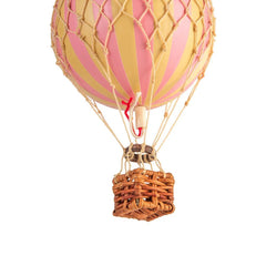 Floating The Skies, Pink