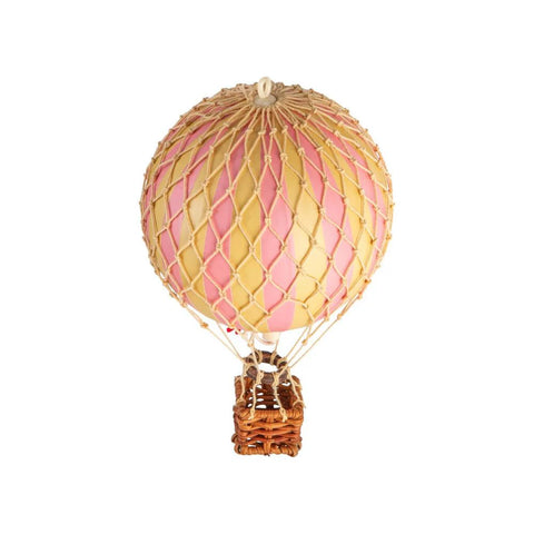 Floating The Skies, Pink