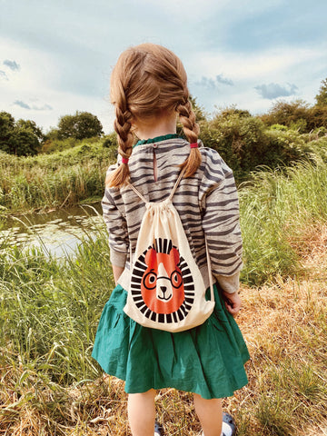 Kit bolso para exploradores en el safari